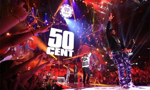 НО 50CENT ПРОДОЛЖАЛ ТРУДИТСЯ, ОРГАНИЗОВЫВАЯ КОНЦЕРТЫ И ПРОДАВАЯ АЛЬБОМЫ (30 МИЛЛИОНОВ ПРОДАЖ, МЕЖДУ ПРОЧИМ),