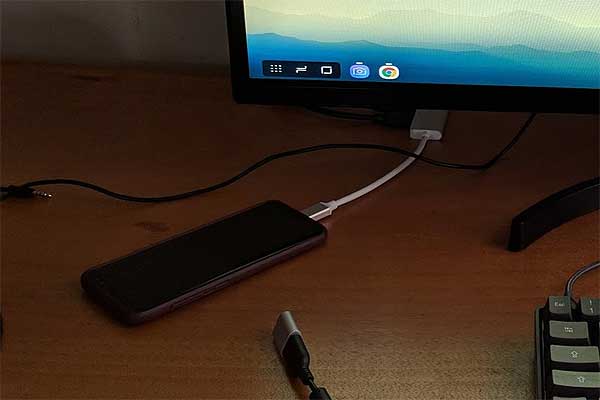 Обычный USB-C hub вместо док-станции DeX для Galaxy: говорят, работает 