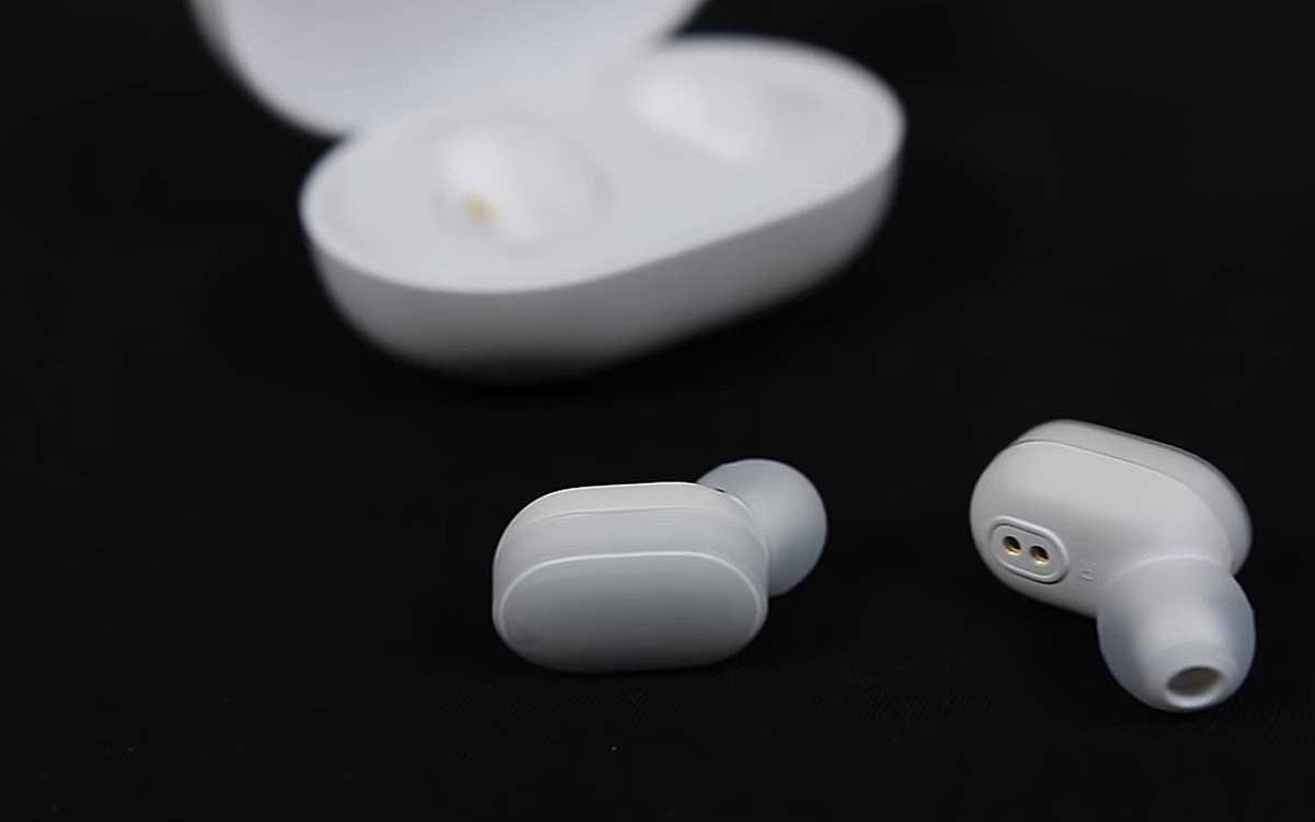 Беспроводные Mi Airdots Youth Edition от Xiaomi: если не заряжаются, и как их заряжать