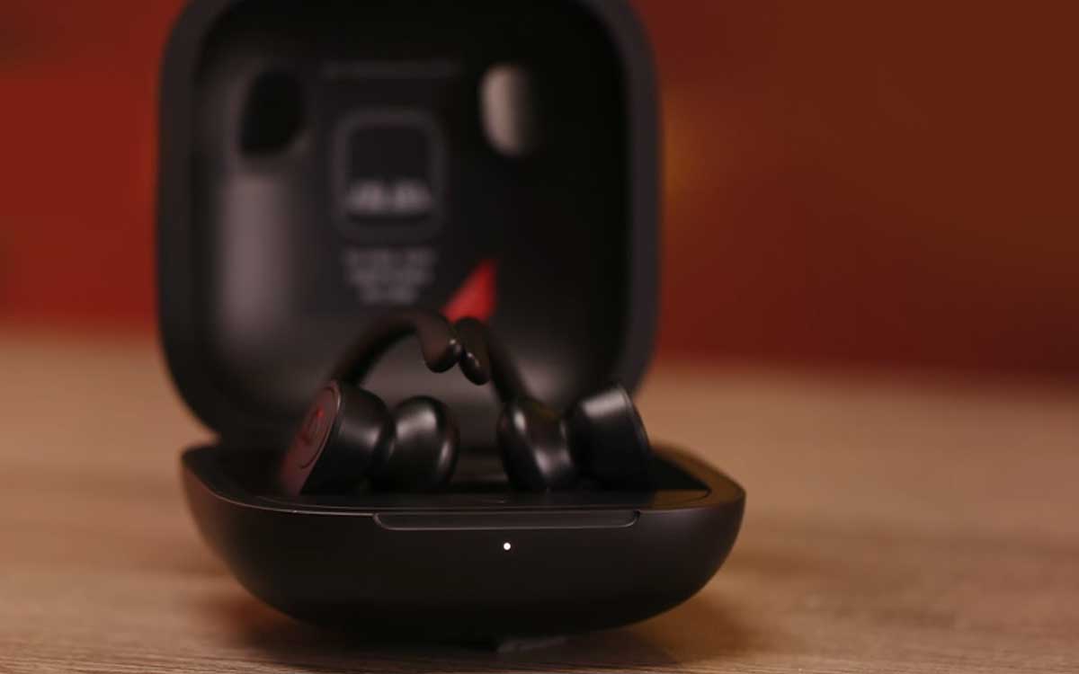 Как подключить наушники Powerbeats Pro к Apple TV