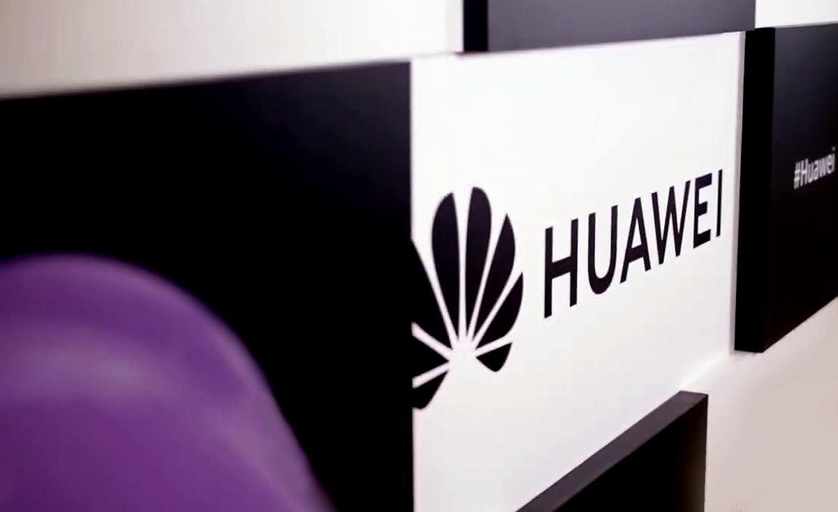 Huawei закрывает фирменные магазины в РФ?